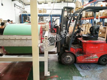 英國某公司脫毛蠟造粒機(jī)安裝現(xiàn)場(chǎng)